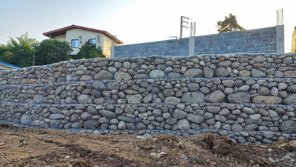 اجرای گابیون بندی و سنگ چینی شرق گیلان رحیمی در تنکابن